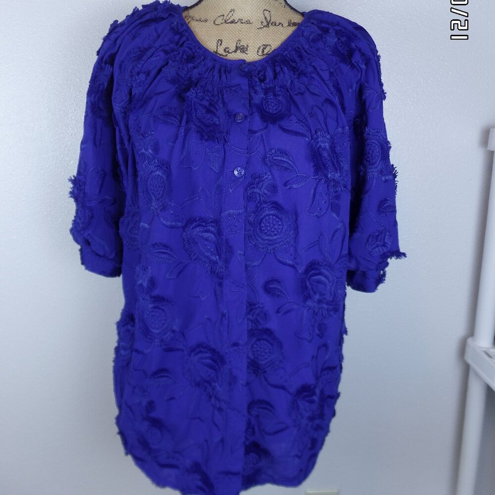 Chico's Dressy Top Raised Flower Print Puffy Sleeves Size 3